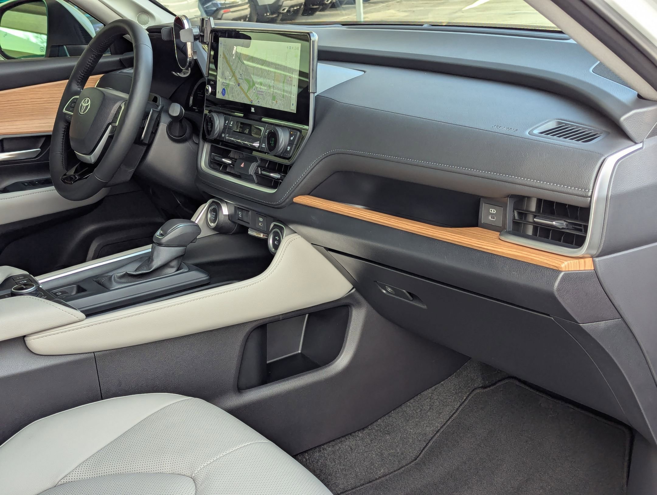 Used 2026 Toyota Grand Highlander Platinum image 30