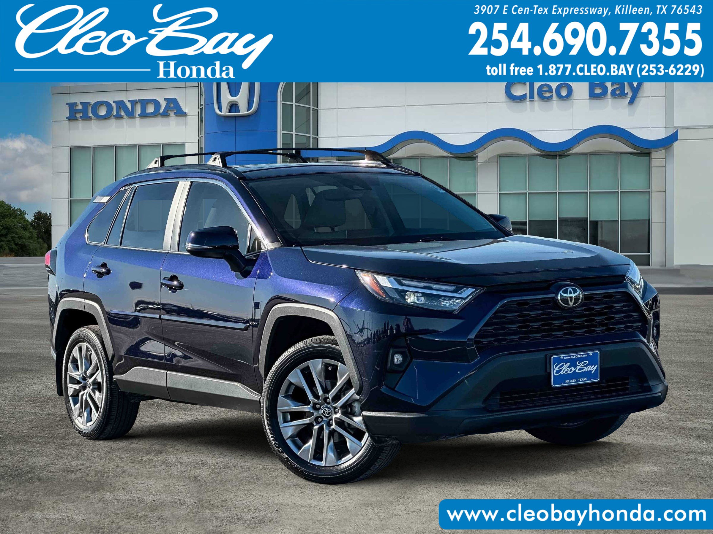 Used 2024 Toyota RAV4 XLE Premium image 1