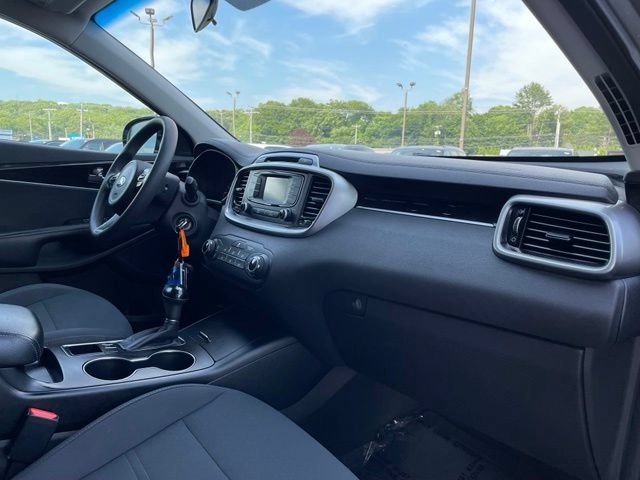 Used 2017 Kia Sorento AWD image 26