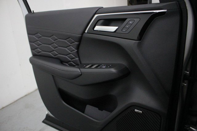 New 2026 Mitsubishi Outlander SEL image 15