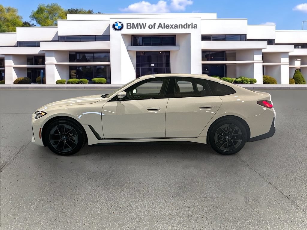 Used 2023 BMW i4 eDrive35 w/ Premium Package RWD image 8