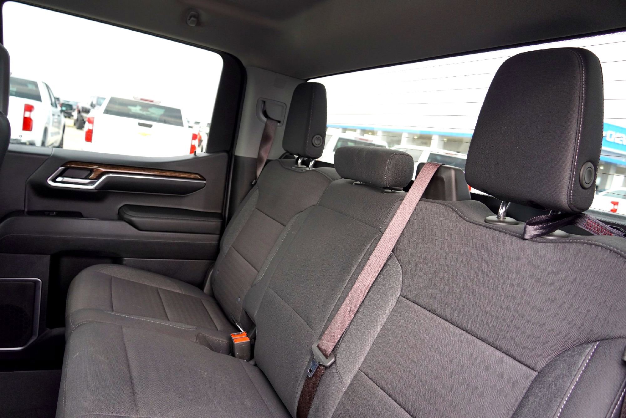 Used 2024 GMC Sierra 1500 SLE image 31