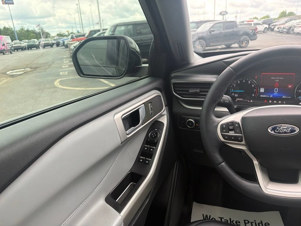 Used 2023 Ford Explorer XLT w/ Equipment Group 202A AWD/4WD image 19