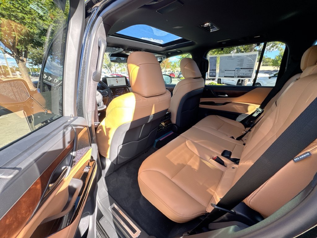 New 2026 Lexus LX 700h Luxury AWD/4WD image 32