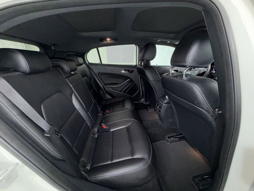 Used 2017 Mercedes-Benz GLA 250 4MATIC image 17