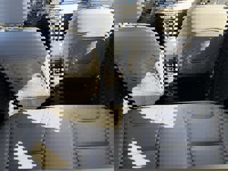 Used 2017 Kia Niro Touring w/ Advanced Technology Package image 23