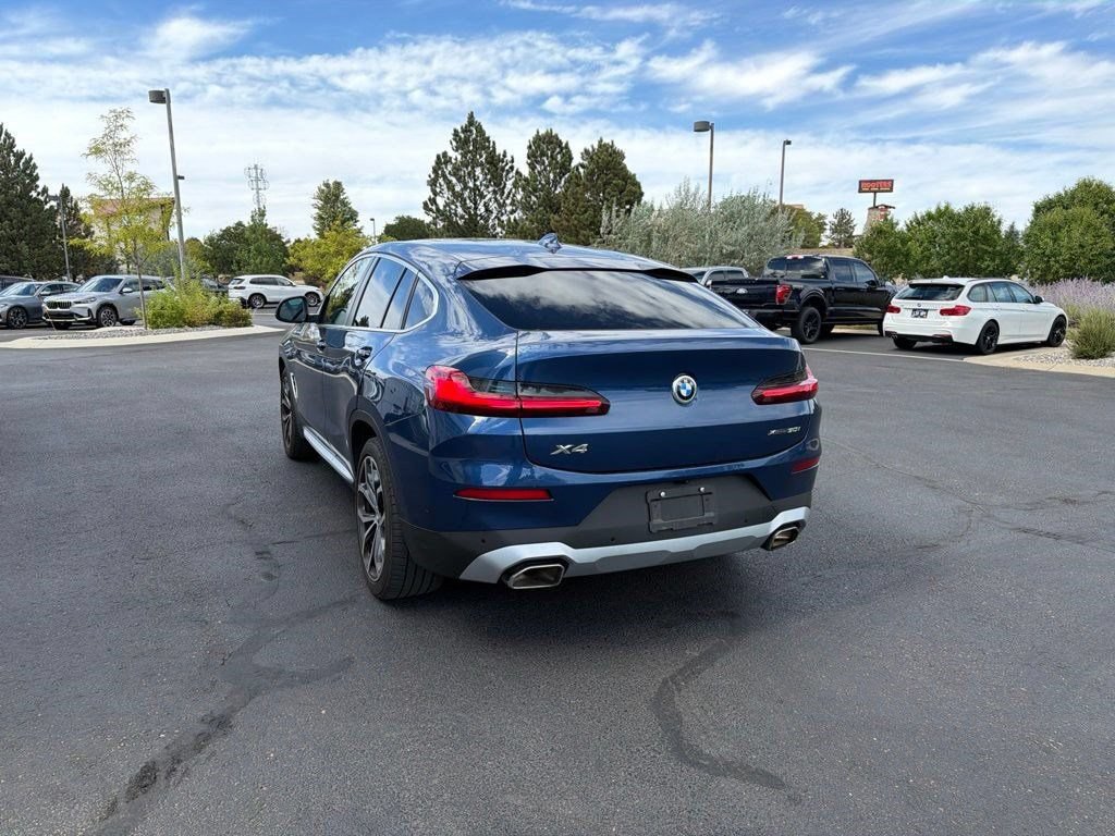 Used 2022 BMW X4 xDrive30i w/ Premium Package 2 AWD/4WD image 3
