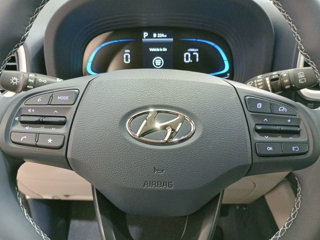 New 2026 Hyundai Venue SEL image 17