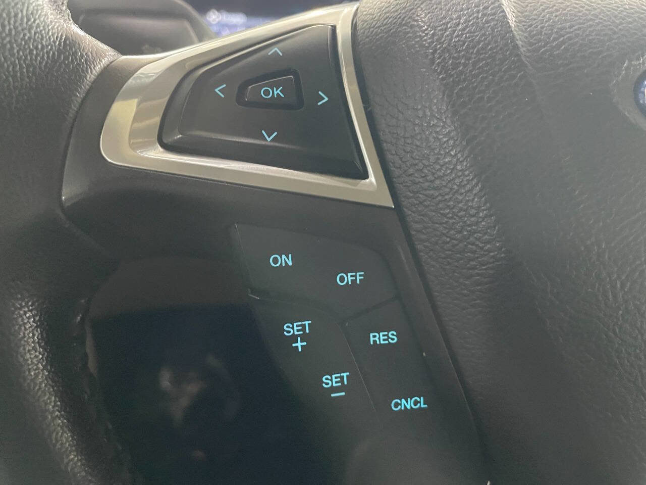 Used 2016 Ford Fusion SE w/ Equipment Group 502A image 39