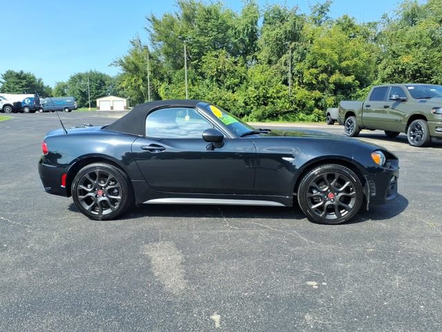 Used 2018 FIAT 124 Spider Abarth w/ Convenience Group RWD image 8