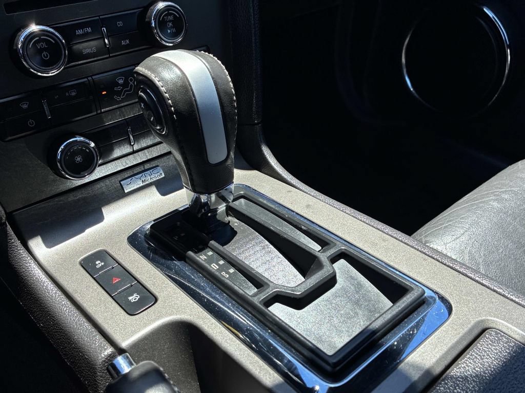 Used 2013 Ford Mustang Premium RWD image 27