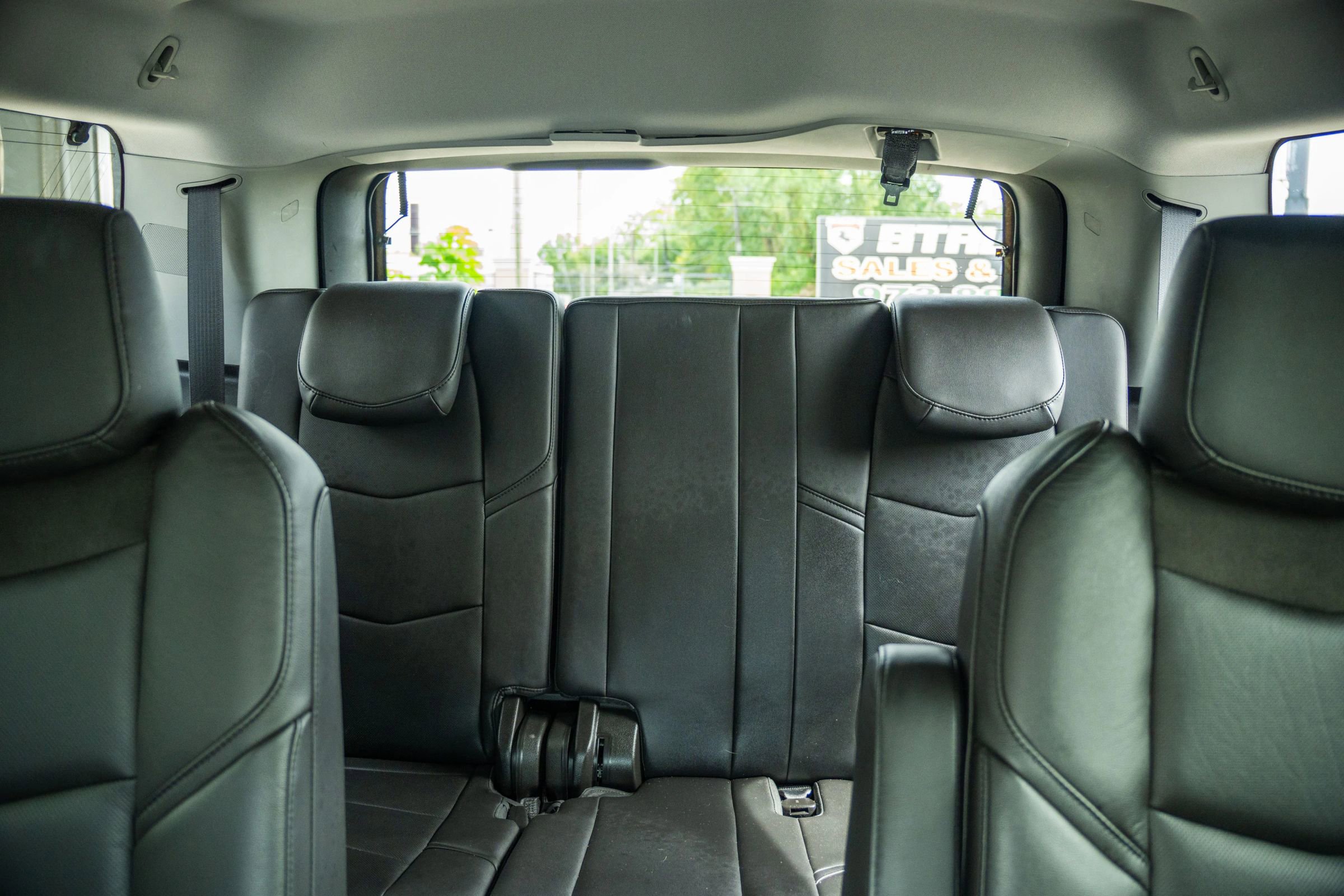 Used 2018 Cadillac Escalade Luxury image 22