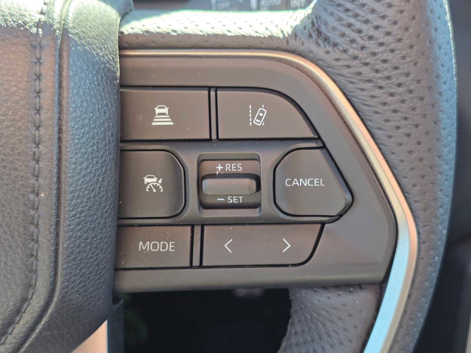 Certified 2026 Toyota Sequoia Platinum w/ TRD Off-Road Package AWD/4WD image 40