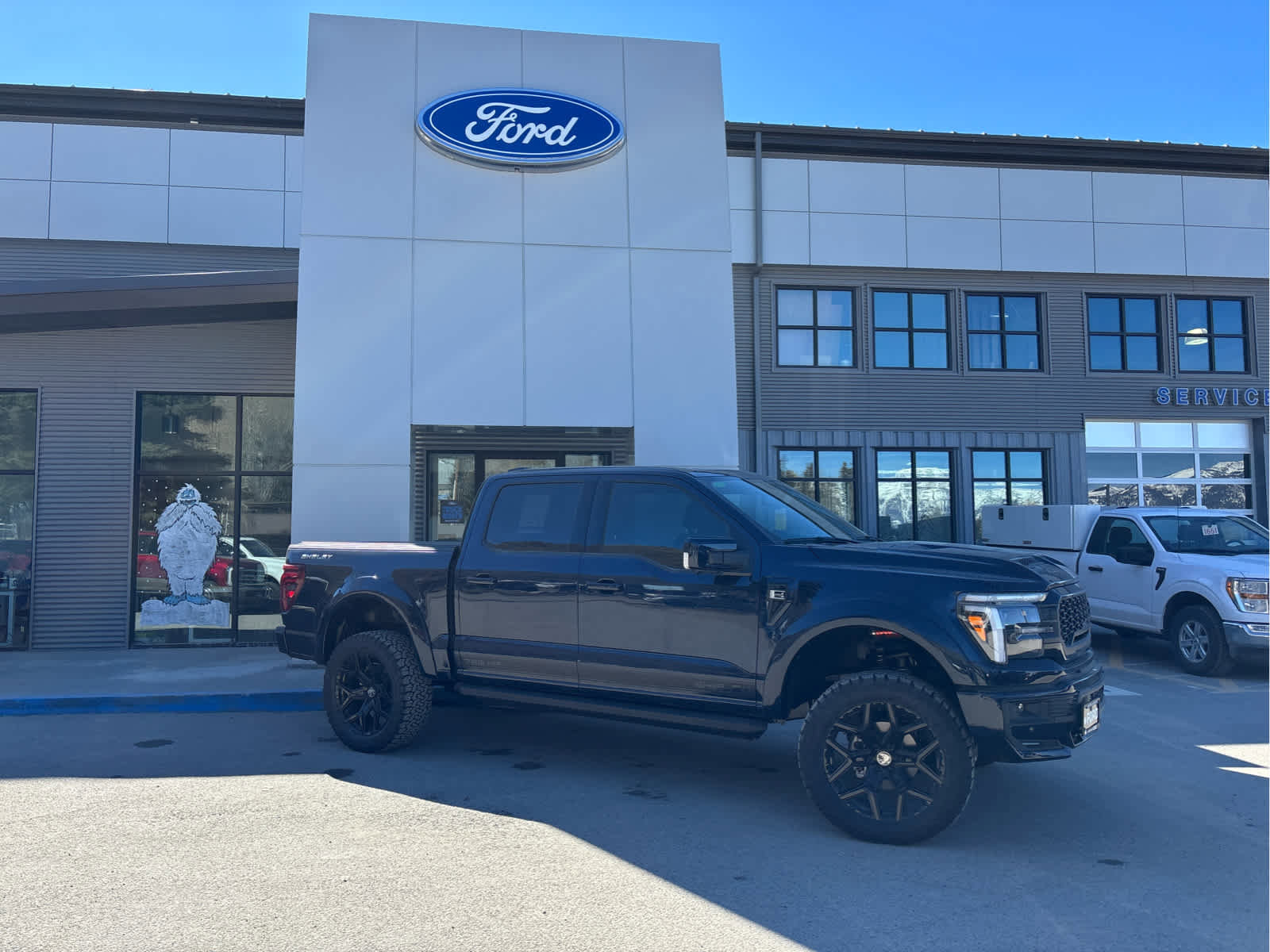 New 2025 Ford F150 Lariat w/ Equipment Group 502A High