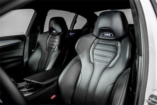 Used 2023 BMW M5 w/ Executive Package image 3