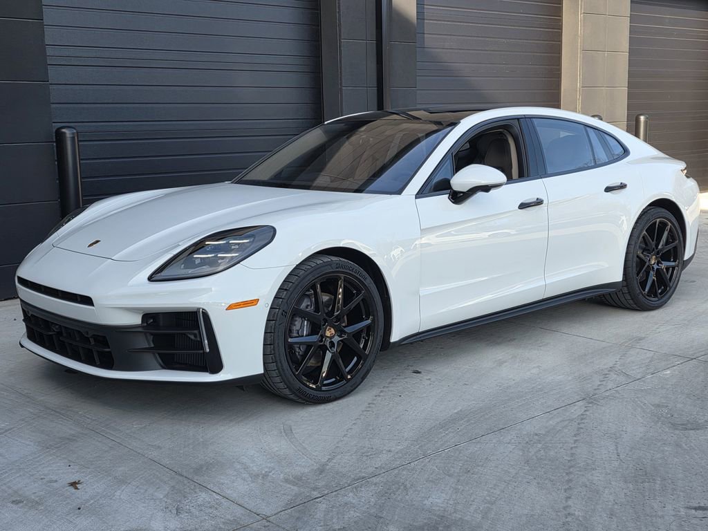 New 2025 Porsche Panamera 4