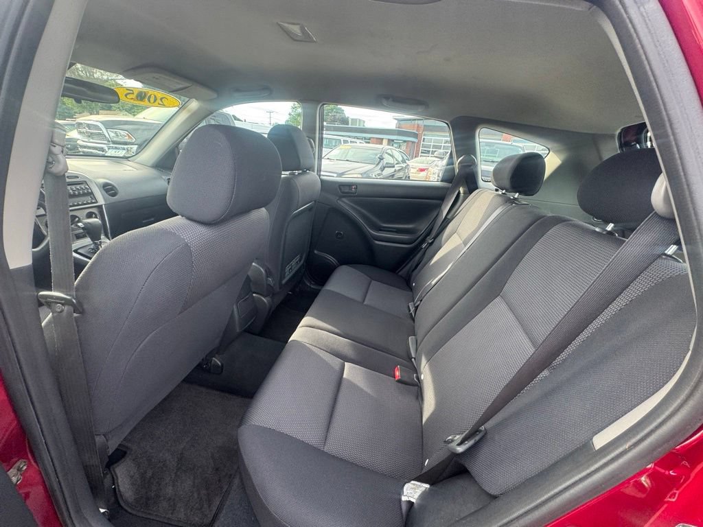 Used 2005 Pontiac Vibe w/ Power Group Value Package FWD image 25