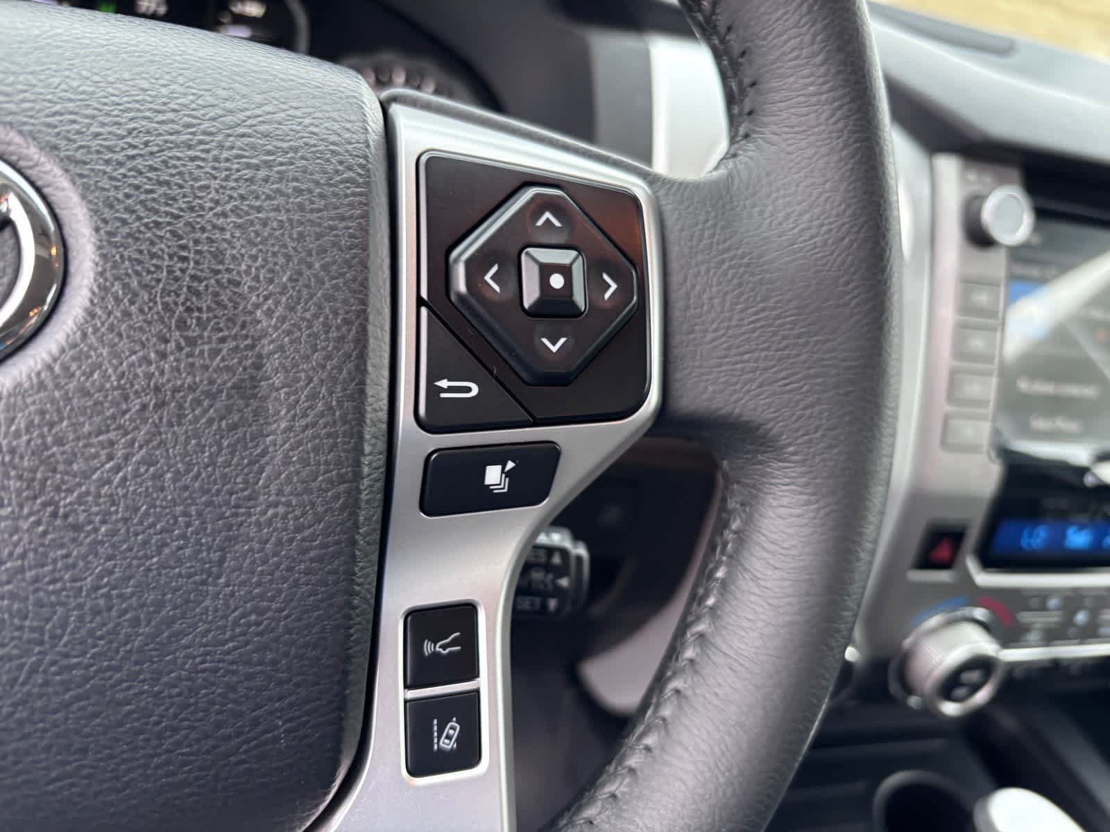 Used 2021 Toyota Tundra Limited w/ Limited Premium Package AWD/4WD image 21