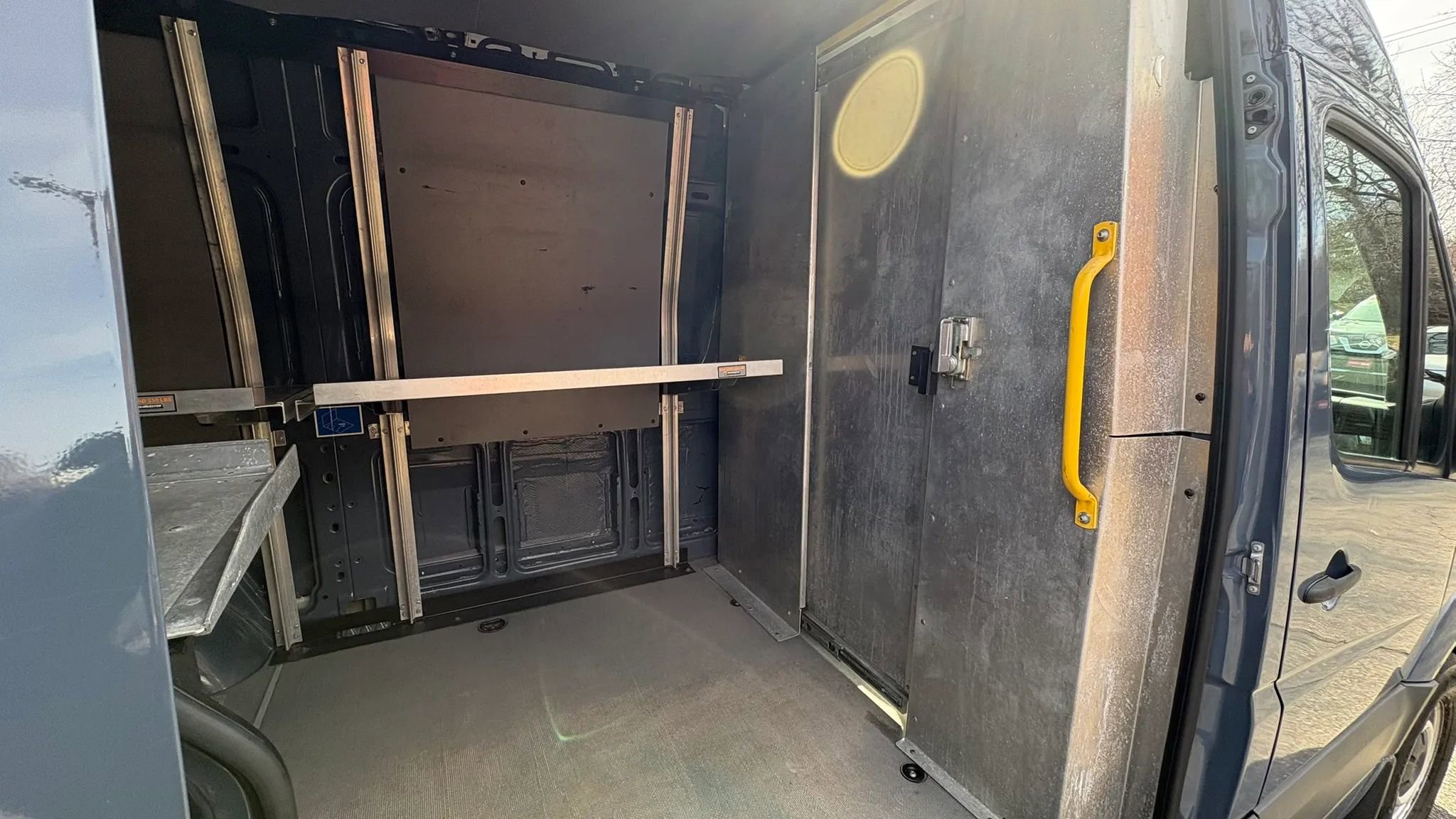 Used 2018 Mercedes-Benz Sprinter 2500 image 28