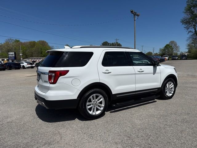 Used 2016 Ford Explorer XLT w/ Equipment Group 201A image 21
