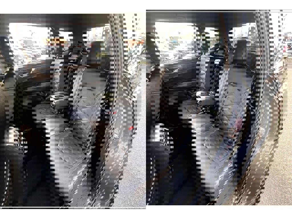 Used 2025 Volkswagen Atlas SE image 29