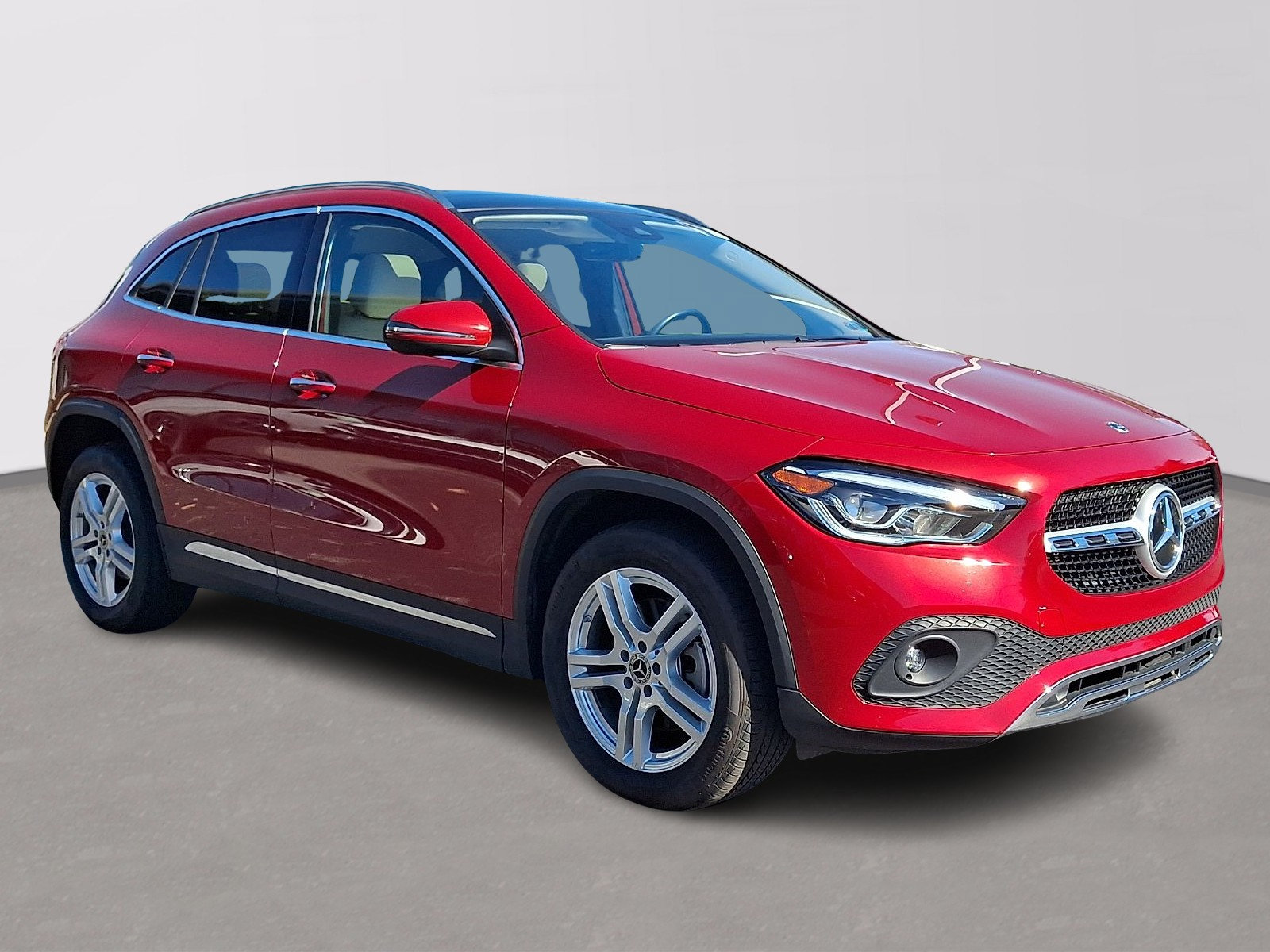 Used 2022 Mercedes-Benz GLA 250 4MATIC image 3