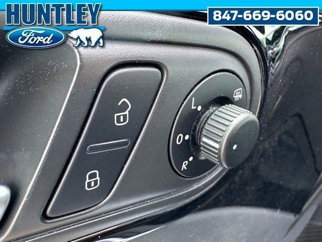 Used 2014 Volkswagen Beetle R-Line FWD image 17