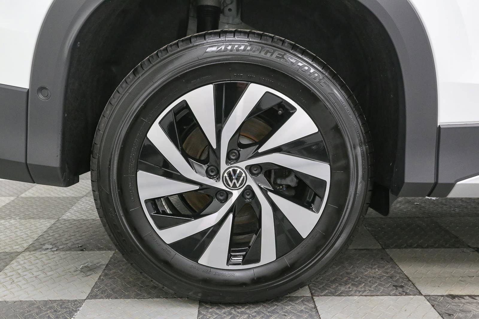 Used 2025 Volkswagen Tiguan S image 16