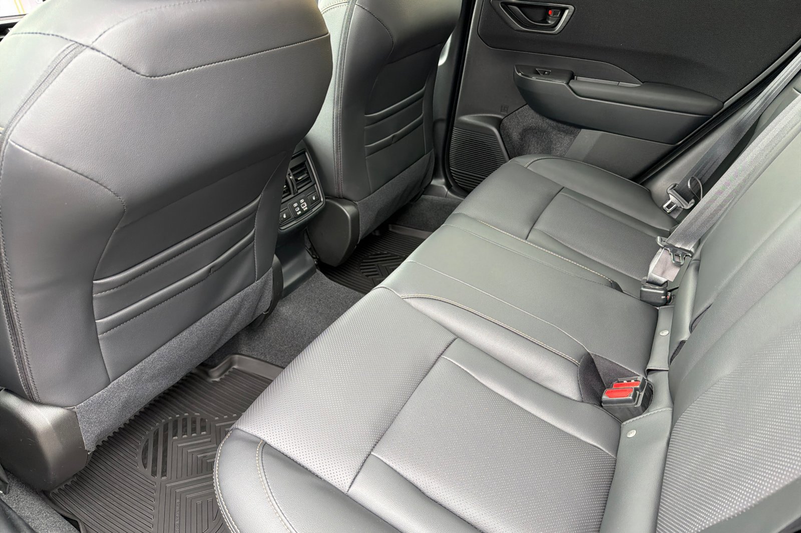 New 2026 Subaru Outback Limited image 12