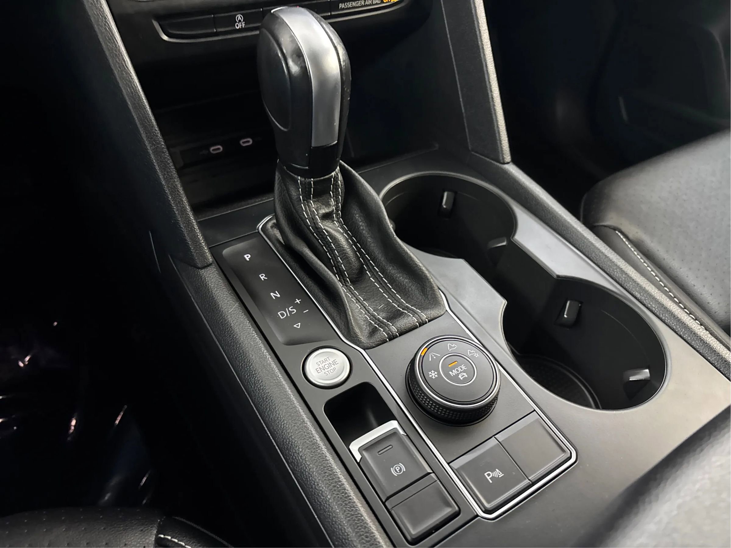 Used 2021 Volkswagen Atlas SE w/ Panoramic Sunroof Package image 48