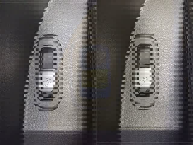 Certified 2025 Mercedes-Benz GLC 300 4MATIC image 76