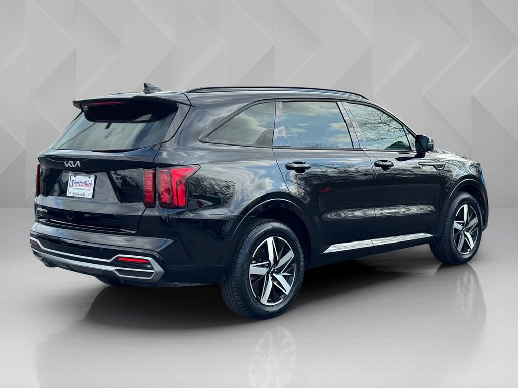 Used 2023 Kia Sorento S w/ Panoramic Sunroof Package image 6