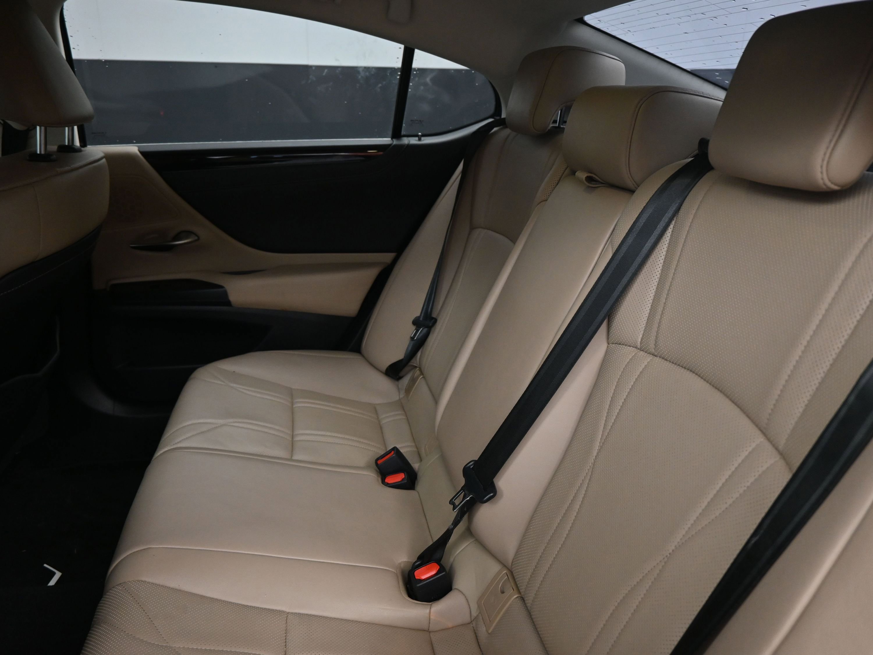 Used 2019 Lexus ES 350 Luxury w/ Accessory Package 2 image 18