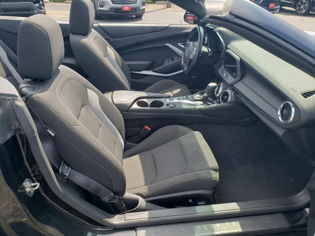 Used 2021 Chevrolet Camaro LT image 13