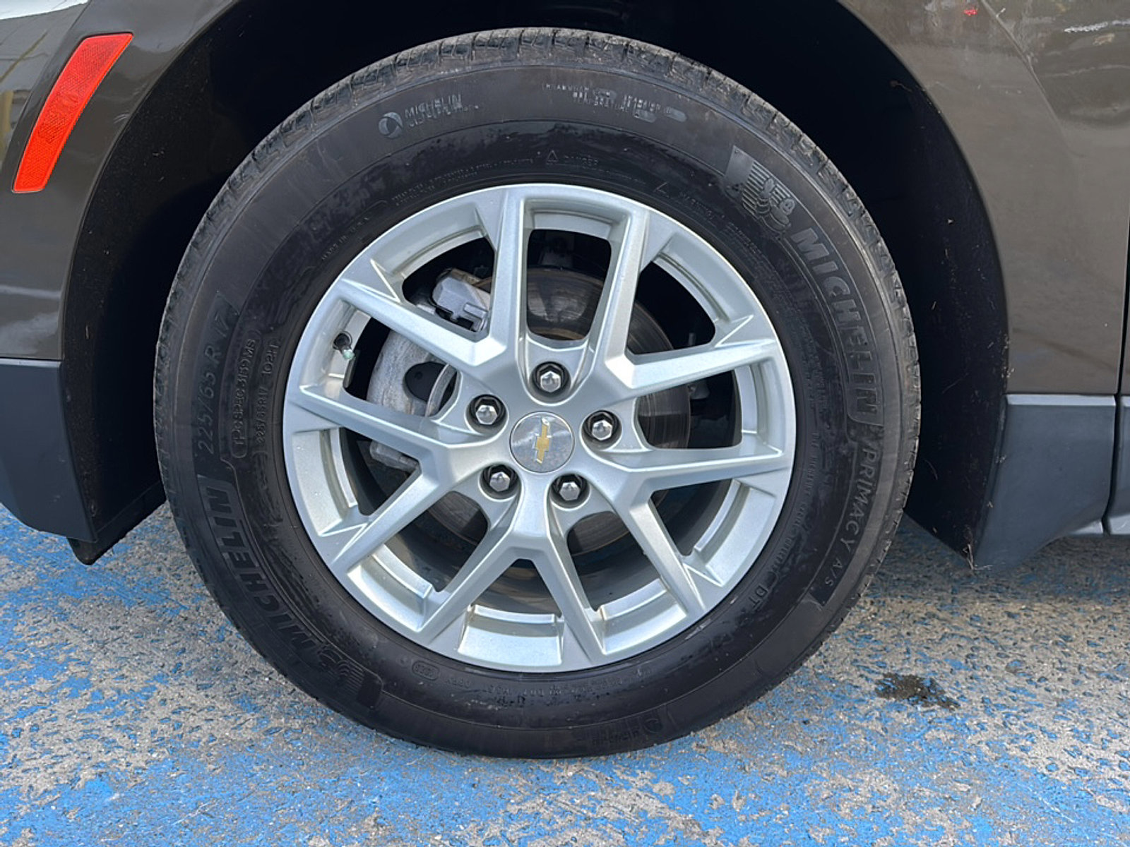 Used 2023 Chevrolet Equinox LT image 40