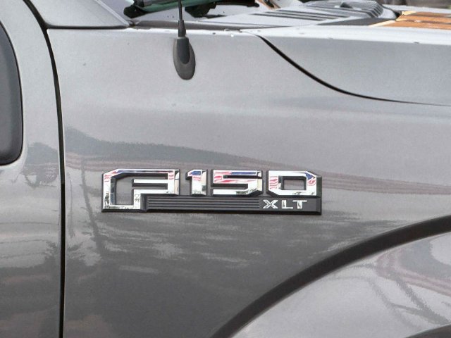 Used 2017 Ford F150 XLT w/ Equipment Group 302A Luxury AWD/4WD image 11