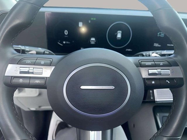 Used 2024 Hyundai Kona Limited image 6