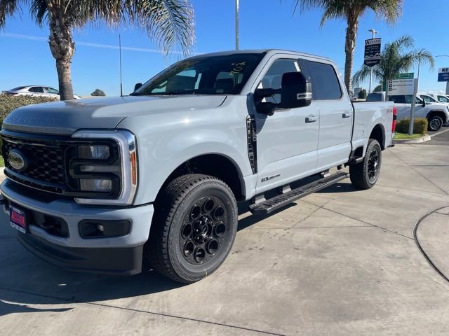 New 2026 Ford F250 Lariat w/ Black Appearance Package