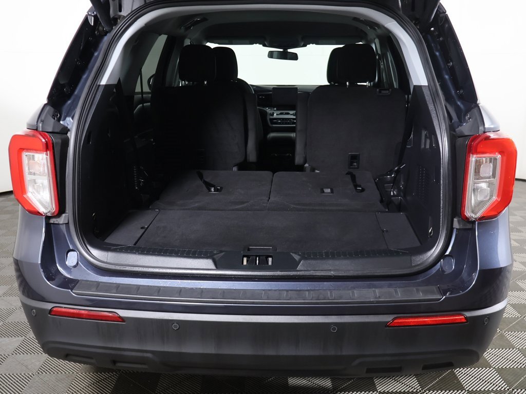 Used 2022 Ford Explorer XLT image 16