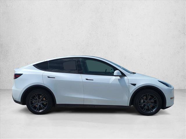 Used 2024 Tesla Model Y Long Range AWD/4WD image 4