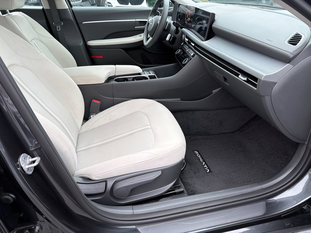 Certified 2026 Hyundai Sonata SEL FWD image 13
