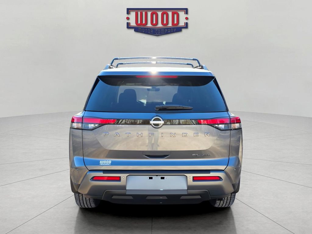 New 2026 Nissan Pathfinder SL image 3