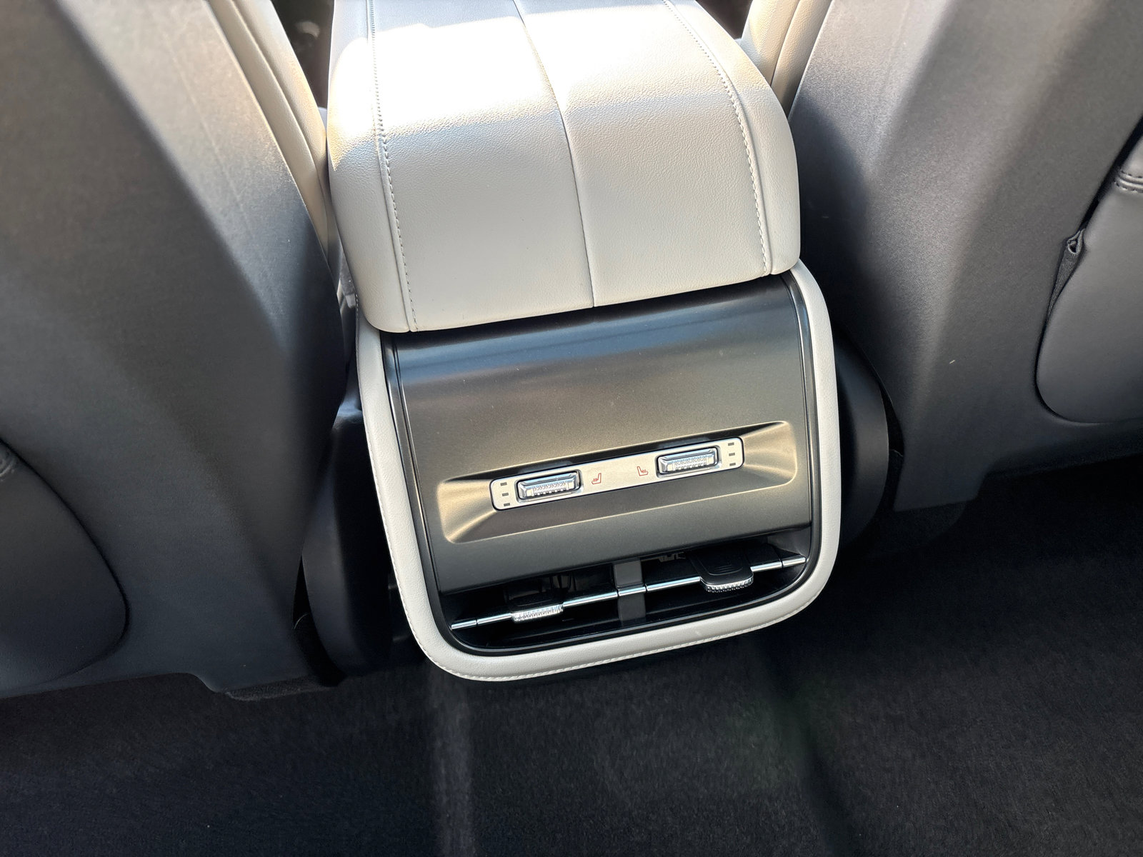 New 2026 Lincoln Nautilus Premier w/ Equipment Group 102A AWD/4WD image 33