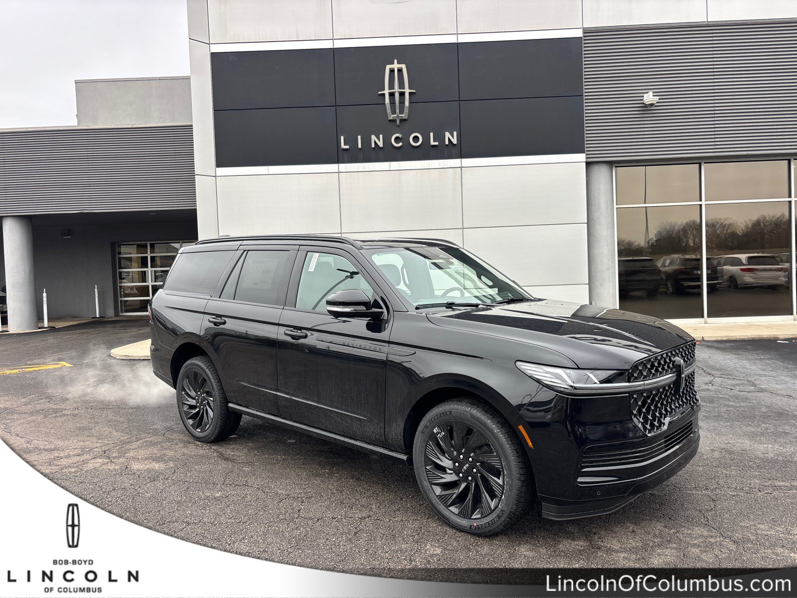 New 2026 Lincoln Navigator Reserve w/ Jet Appearance Package AWD/4WD video 1