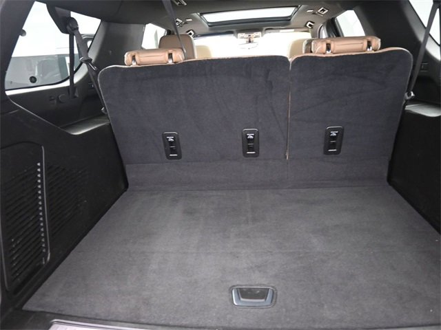 Used 2021 Chevrolet Suburban Premier w/ Premium Package image 30