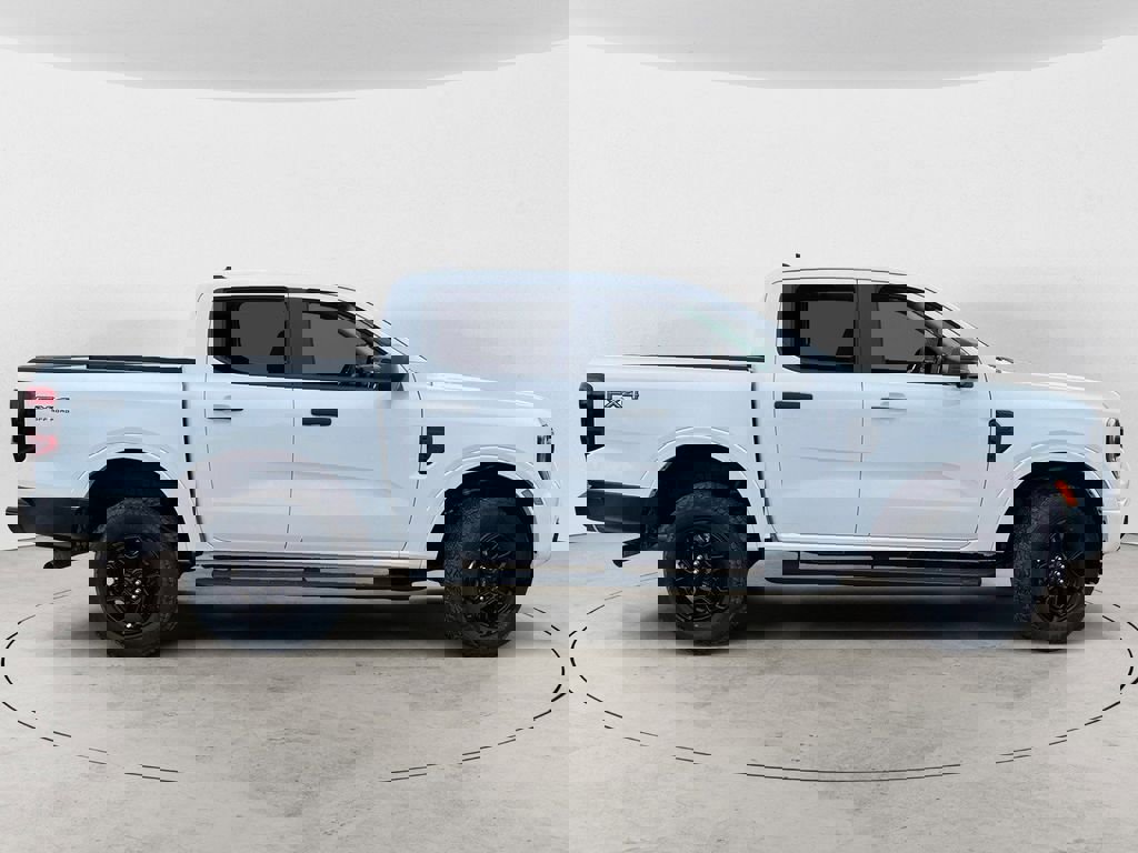 New 2025 Ford Ranger XLT image 2