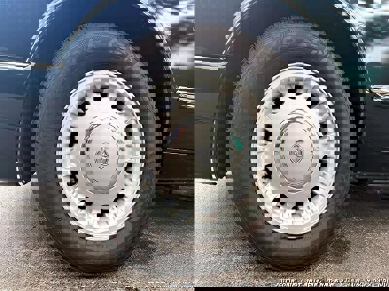 Used 1999 Jaguar XJ8 L image 13