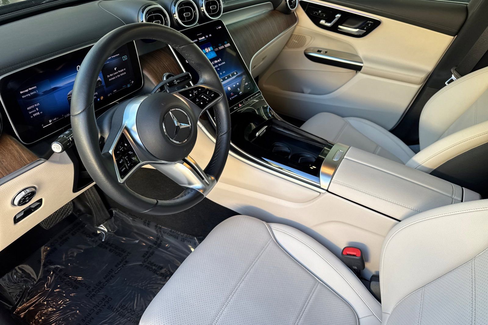 Certified 2024 Mercedes-Benz GLC 300 image 9