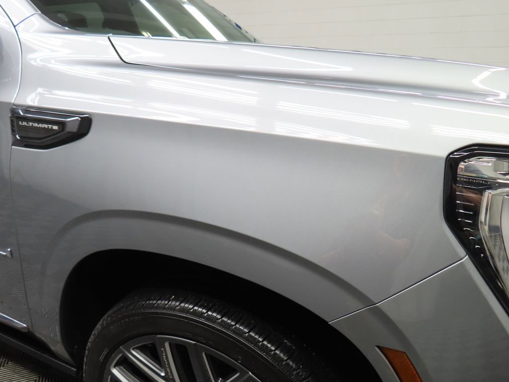 Used 2025 GMC Yukon XL Denali Ultimate AWD/4WD image 41