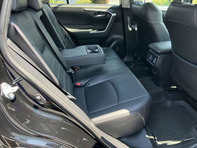 Certified 2021 Toyota RAV4 XLE Premium AWD/4WD image 30